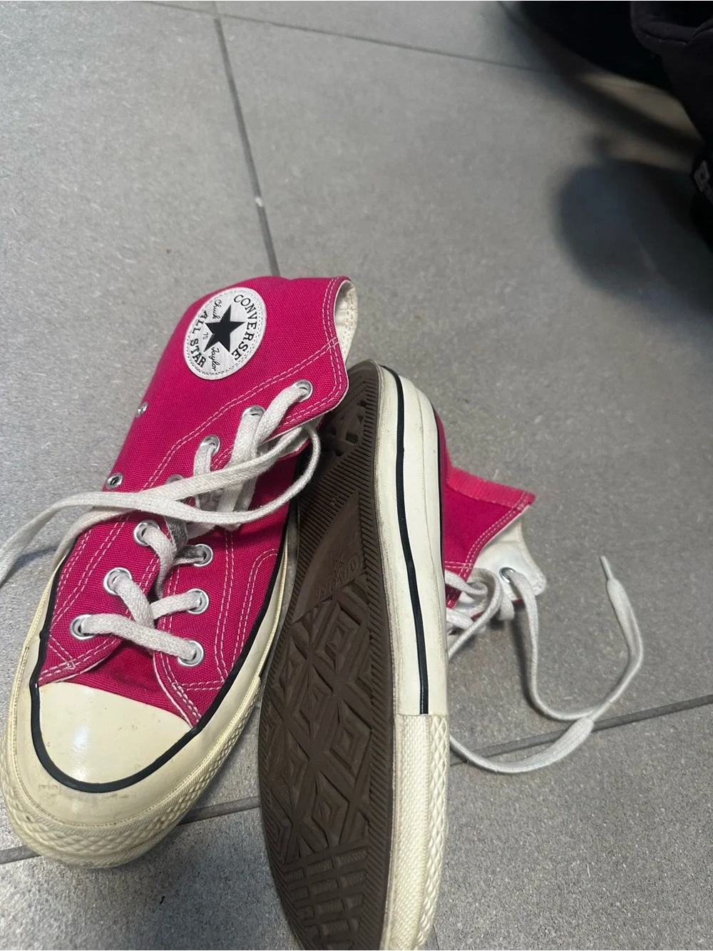 Women's High-Top Canvas Sneakers in Bright Pink